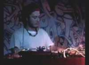 DJ Oskie to the beat